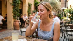 Miksi yksi lasillinen vettä sammuttaa janon, mutta toinen ei: asiantuntijat selittävät