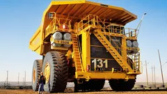 Talon kokoinen kone: miltä maailman painavin dumpperi näyttää